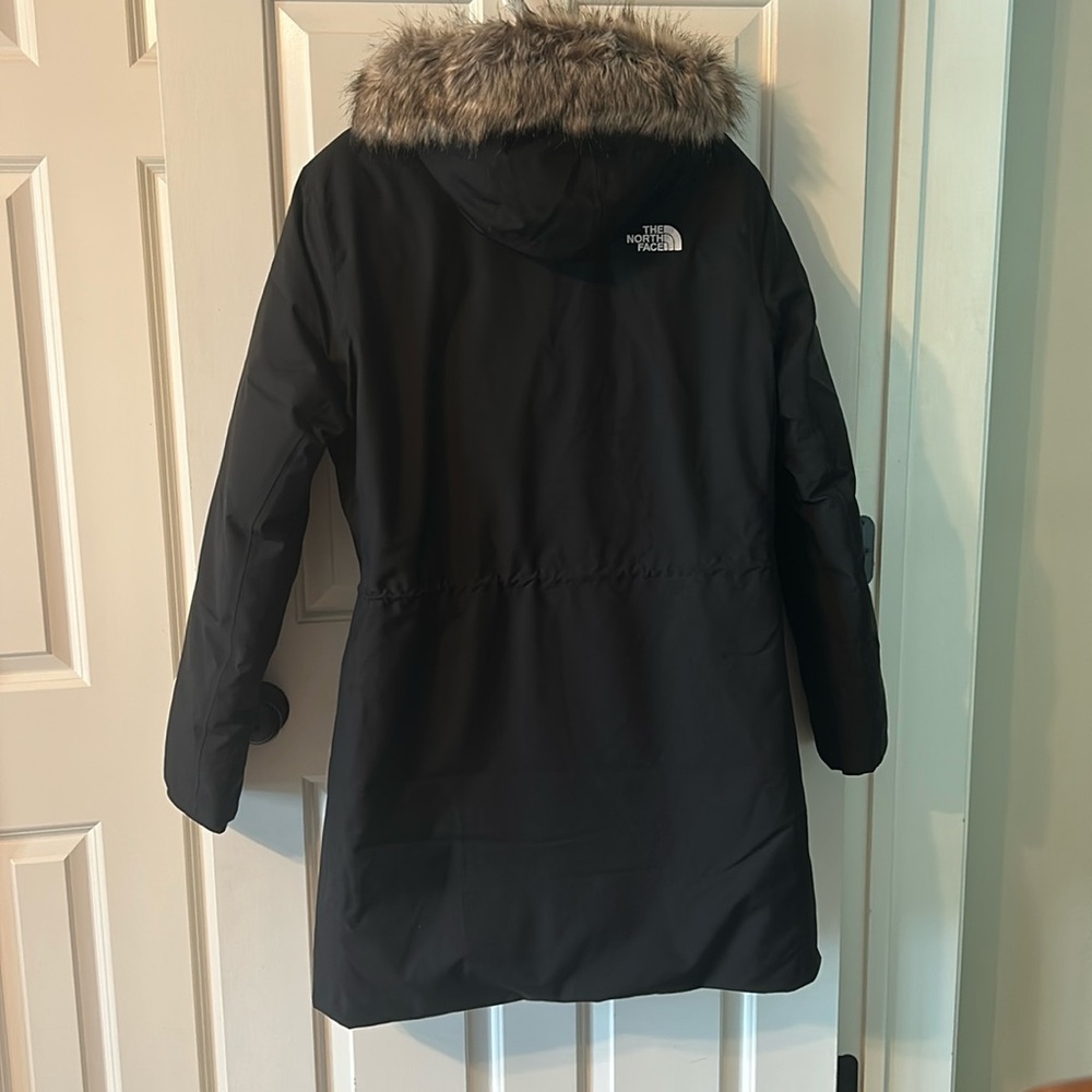 The North Face Women’s Arctic Parka - Picture 2 of 2